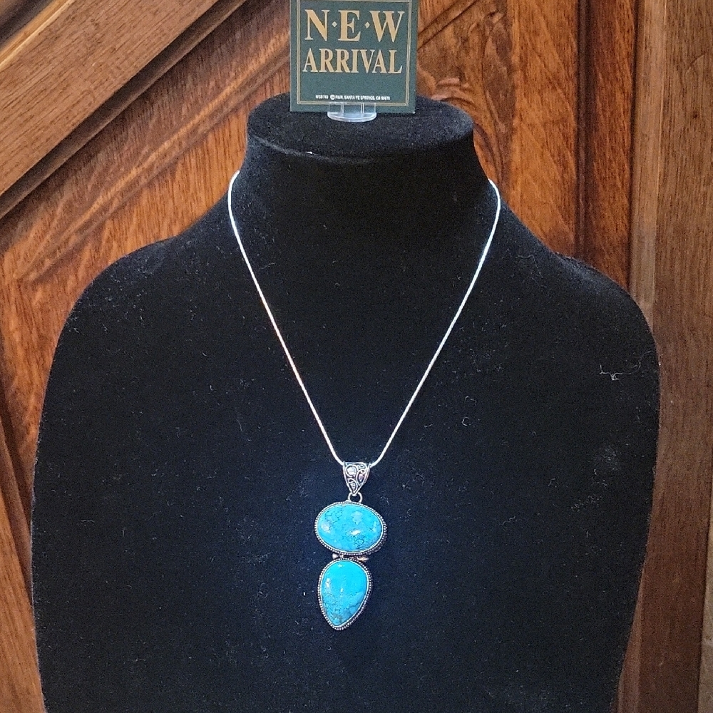 Elegant 925 STERLING Silver TIBETAN TURQUOISE Pendant Necklace on 18" Chain